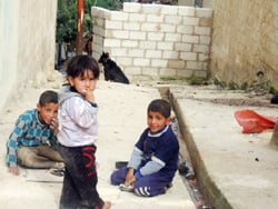 صورة لمخيم Jarash R.C. - فلسطين: : صور اطفال في مخيم جرش ( غزة )