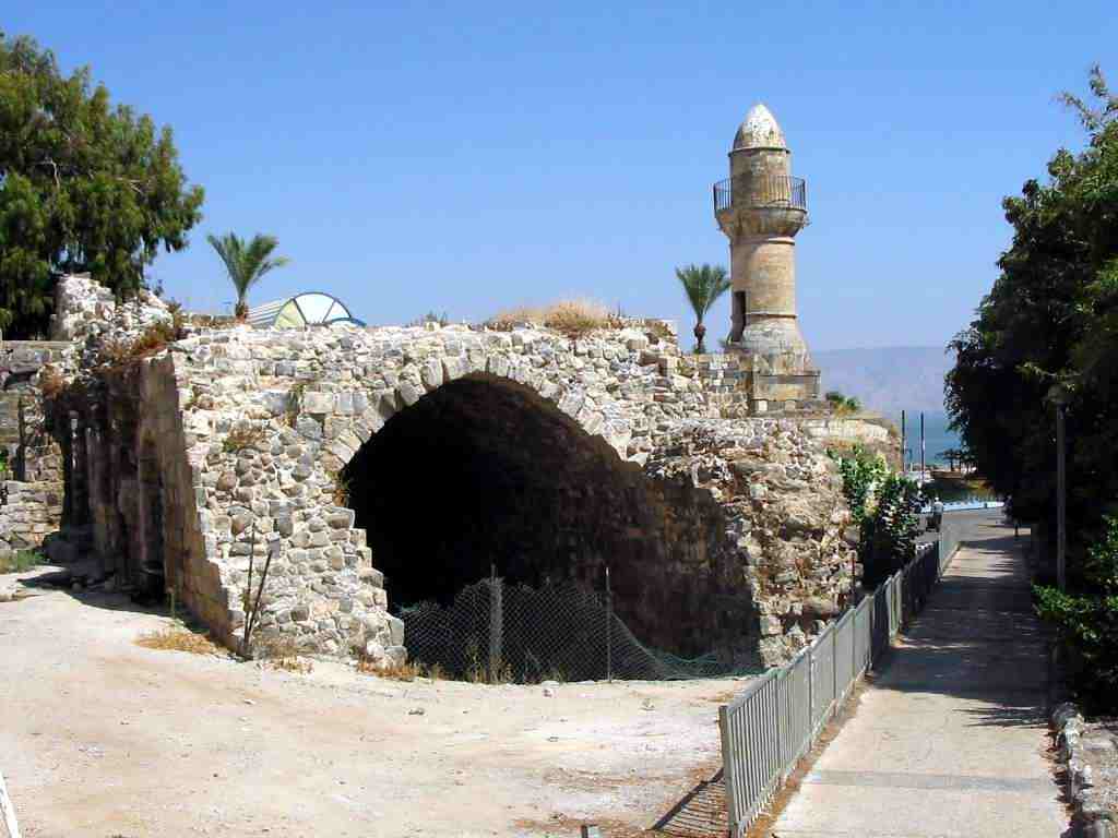 Picture for Tiberias City: The gate of Tiberias' main mosque #4. Browse 70k pictures documenting Palestinian history & culture before Nakba